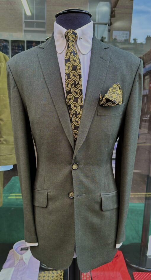 The Liquorice Wool 2 Button City Style Suit